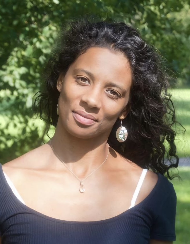 VxeESax0pmaG-photo_2025-10-27_22-30-18