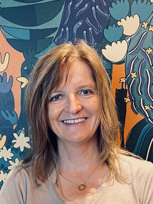 hdcvCQioiXzn-394ced23-21e4-4977-8aa3-30f74c5cd693